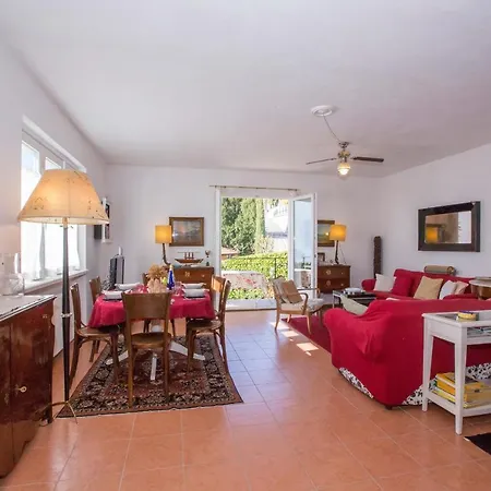 Tatil Evi Sleeps 6 *
